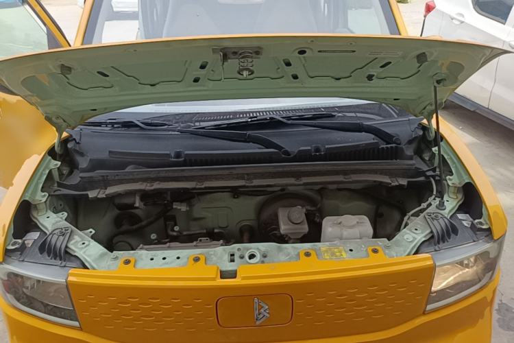 Used LINGBOX uni 2022 Mildly Sweet Edition Engine Bay