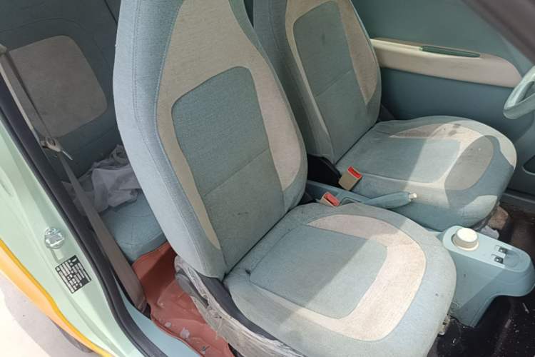 Used LINGBOX uni 2022 Mildly Sweet Edition Right Front Seat