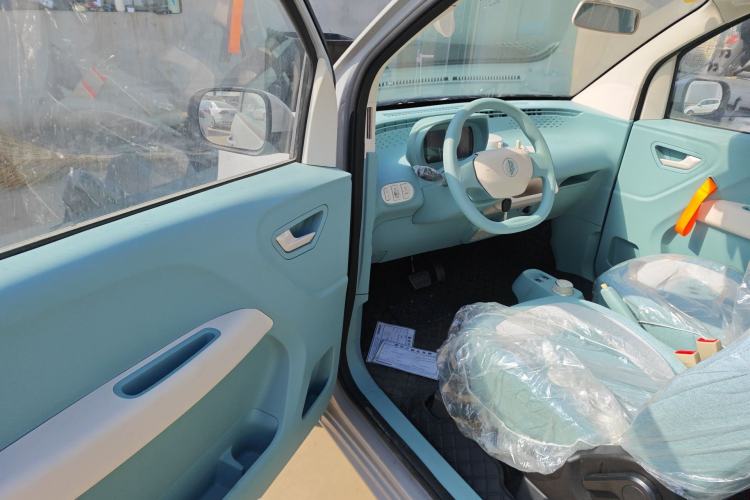 Used LINGBOX uni 2025 Mildly Sweet Version 11.52 kWh Driver Seat