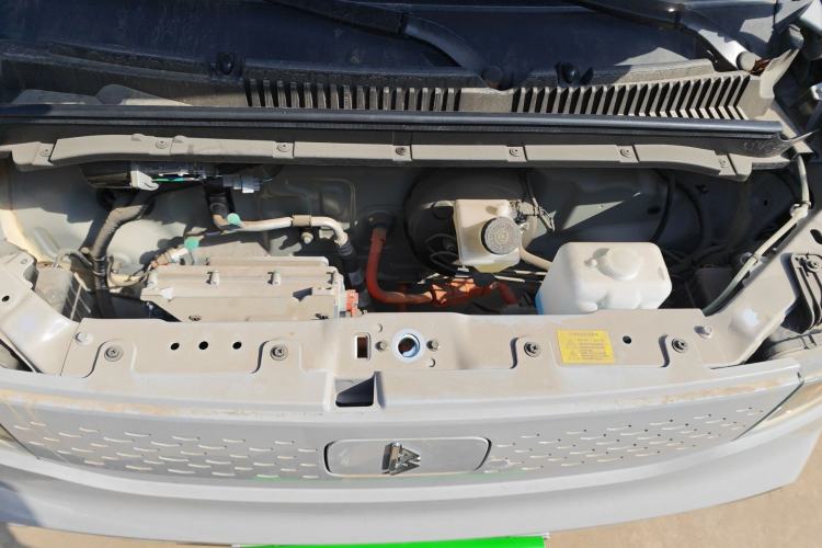 Used LINGBOX uni 2025 Mildly Sweet Version 11.52 kWh Engine Bay