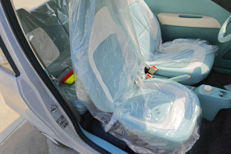 Used LINGBOX uni 2025 Mildly Sweet Version 11.52 kWh Right Front Seat