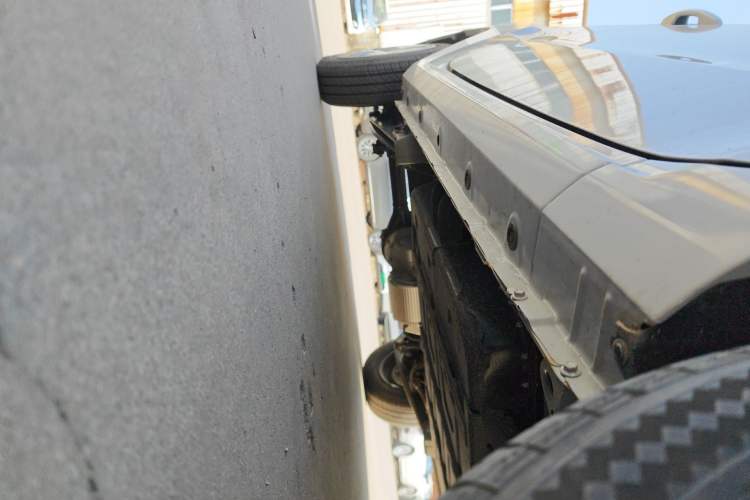 Used LINGBOX uni 2025 Mildly Sweet Version 11.52 kWh Right Side Sill
