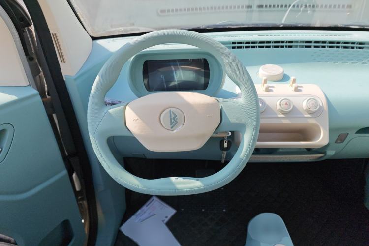 Used LINGBOX uni 2025 Mildly Sweet Version 11.52 kWh Steering Wheel