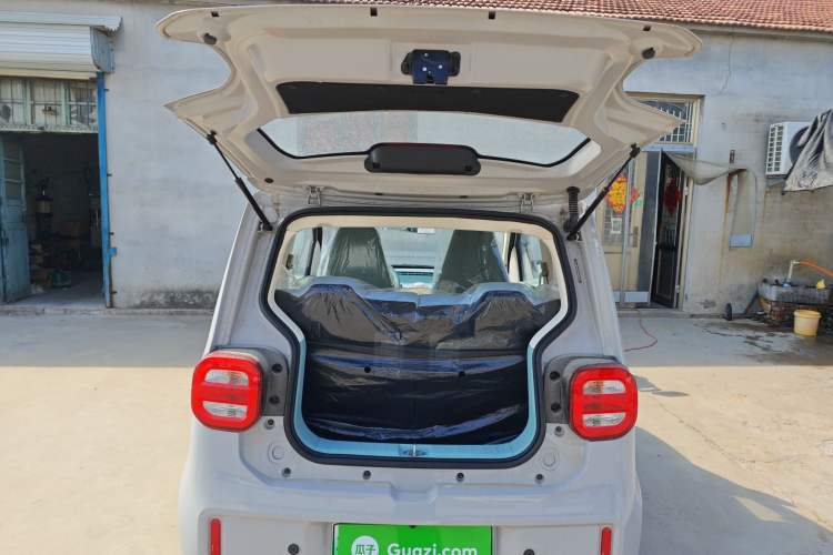 Used LINGBOX uni 2025 Mildly Sweet Version 11.52 kWh Trunk