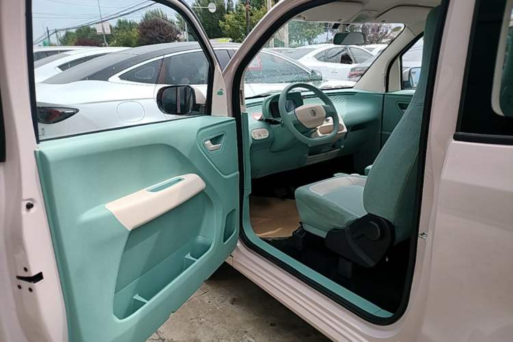 Used LINGBOX uni 2025 Mildly Sweet Version 11.52 kWh Driver Seat