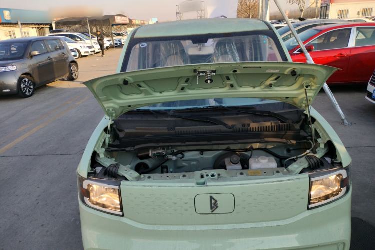 Used LINGBOX uni 2025 Mildly Sweet Version 11.52 kWh Engine Bay