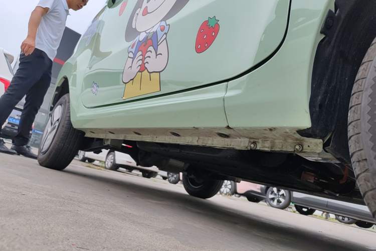 Used LINGBOX uni 2025 Mildly Sweet Version 11.52 kWh Right Side Sill