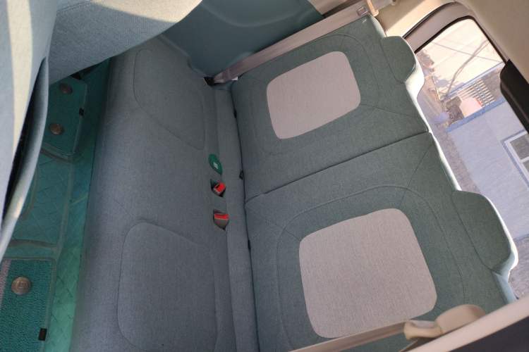 Used LINGBOX uni 2025 Mildly Sweet Version 11.52 kWh Interior 4