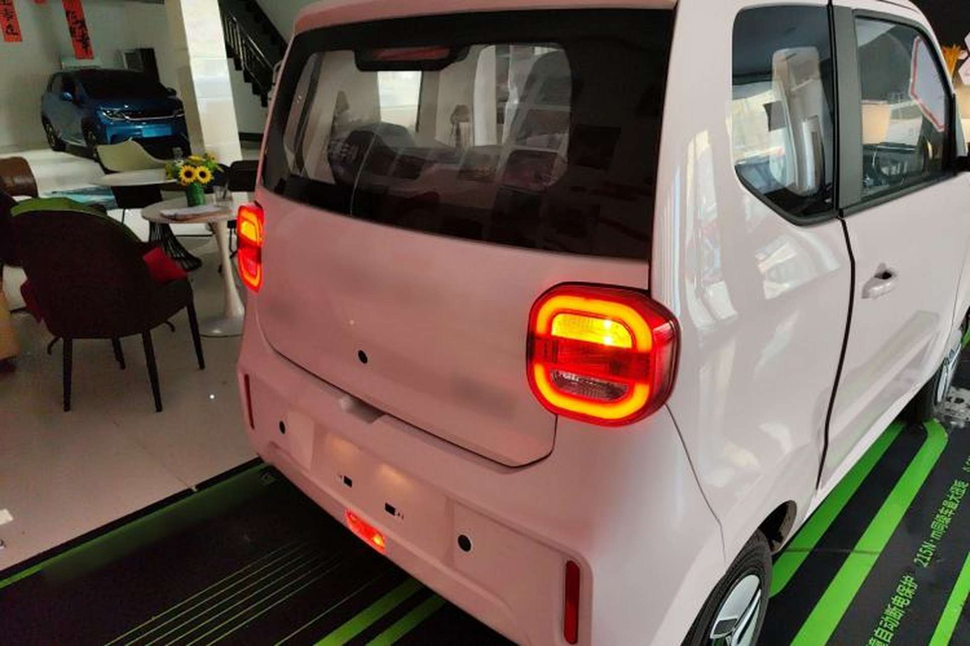 Used LINGBOX uni 2025 Mildly Sweet Version 11.52 kWh Rear