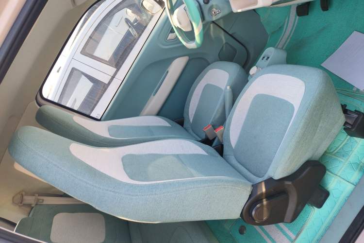 Used LINGBOX uni 2025 Mildly Sweet Version 11.52 kWh Right Front Seat