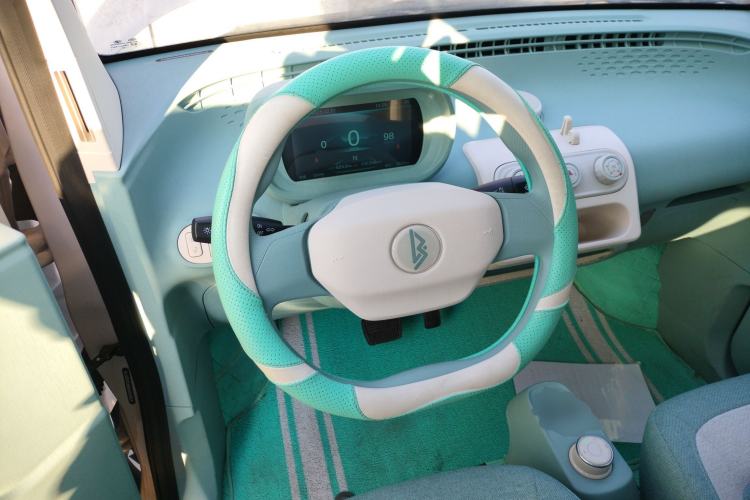 Used LINGBOX uni 2025 Mildly Sweet Version 11.52 kWh Steering Wheel