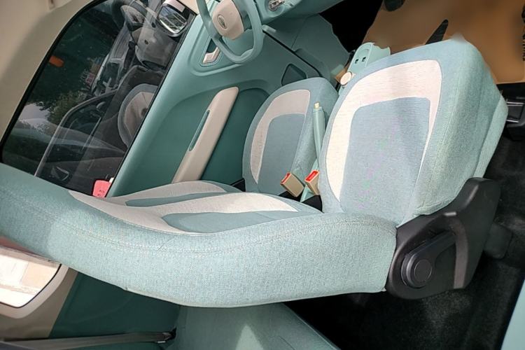 Used LINGBOX uni 2025 Mildly Sweet Version 11.52 kWh Right Front Seat