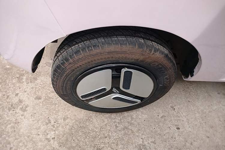 Used LINGBOX uni 2025 Mildly Sweet Version 11.52 kWh Right Rear Wheel Hub