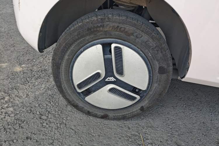 Used LINGBOX uni 2025 Mildly Sweet Version 11.52 kWh Right Rear Wheel Hub