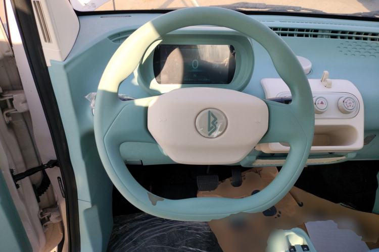 Used LINGBOX uni 2025 Mildly Sweet Version 11.52 kWh Steering Wheel