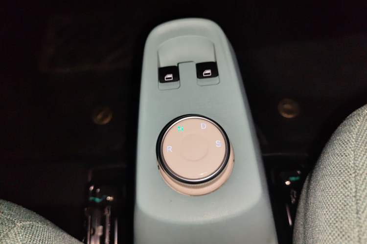 Used LINGBOX uni 2025 Mildly Sweet Version 11.52 kWh Gear Lever