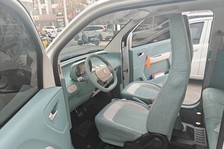 Used LINGBOX uni 2025 Mildly Sweet Version 11.52 kWh Interior 2