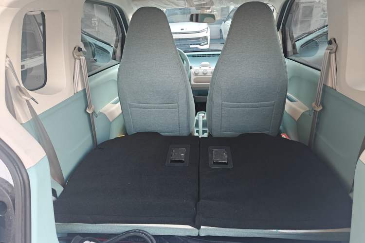 Used LINGBOX uni 2025 Mildly Sweet Version 11.52 kWh Interior 3