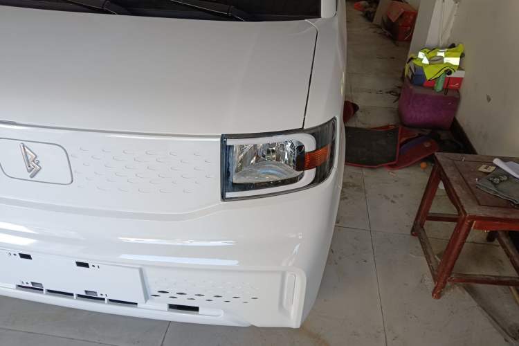 Used LINGBOX uni 2025 Mildly Sweet Version 11.52 kWh Left Front Headlight