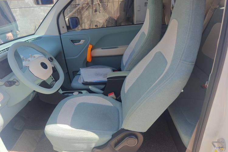 Used LINGBOX uni 2025 Mildly Sweet Version 11.52 kWh Left Front Seat