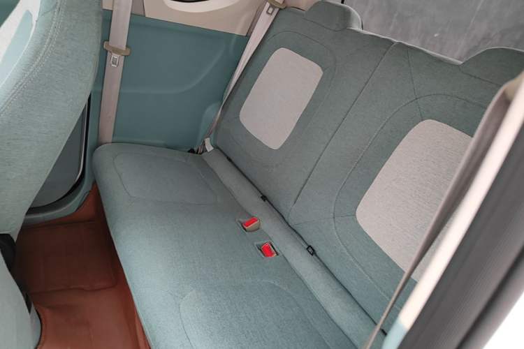 Used LINGBOX uni 2025 Mildly Sweet Version 11.52 kWh Left Rear Seat