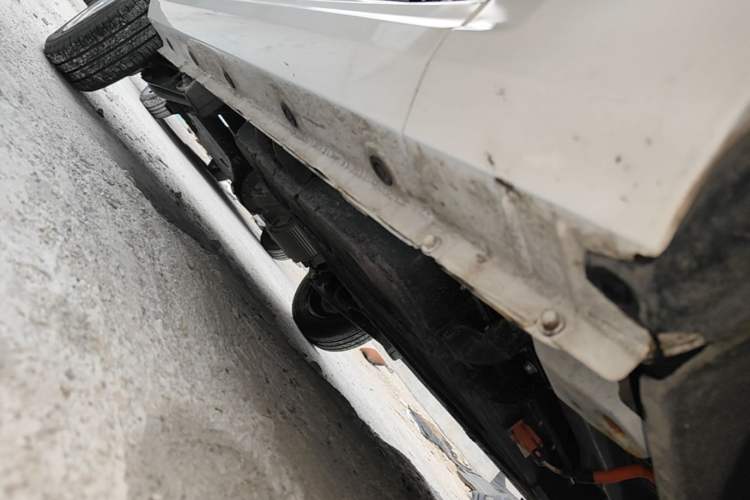 Used LINGBOX uni 2025 Mildly Sweet Version 11.52 kWh Right Side Sill