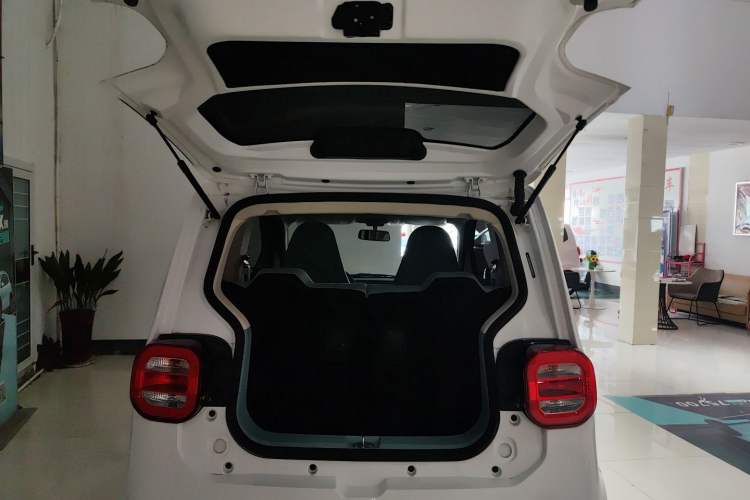 Used LINGBOX uni 2025 Mildly Sweet Version 11.52 kWh Trunk