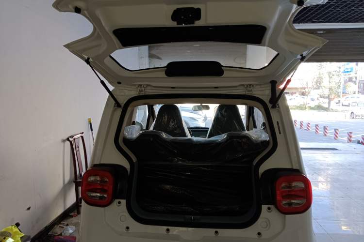 Used LINGBOX uni 2025 Mildly Sweet Version 11.52 kWh Trunk