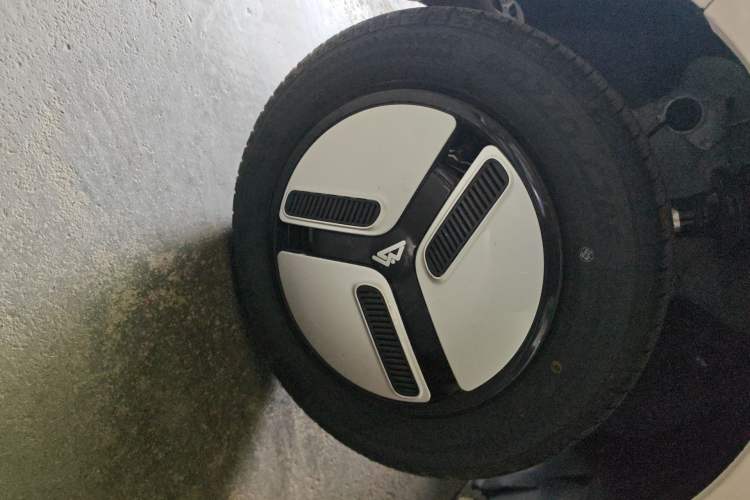 Used LINGBOX uni 2025 Mildly Sweet Version 11.52 kWh Left Front Wheel Hub