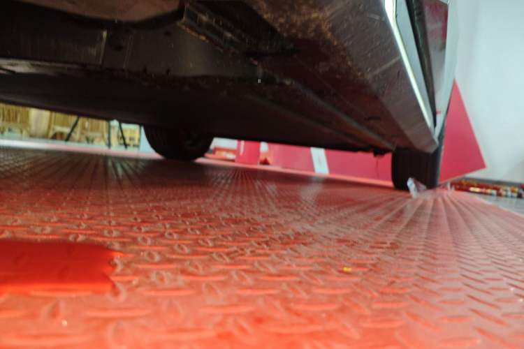 Used Lingxi L 2024 Player No. 1 Edition Left Side Sill