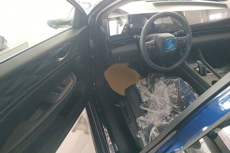 Used Lingxi L 2024 Player No. 1 Edition Interior 3