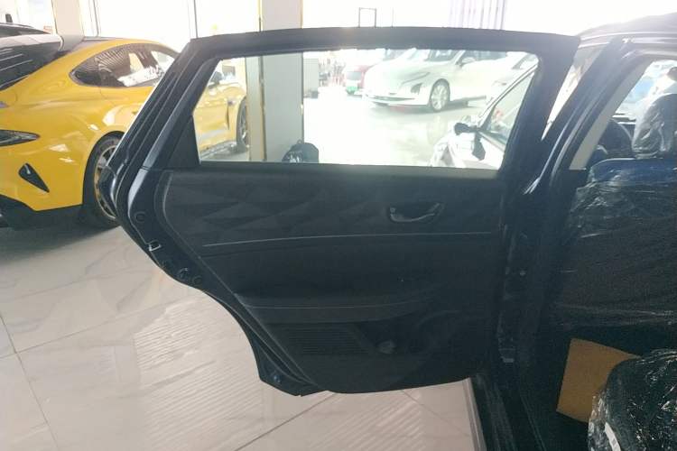 Used Lingxi L 2024 Player No. 1 Edition Interior 8