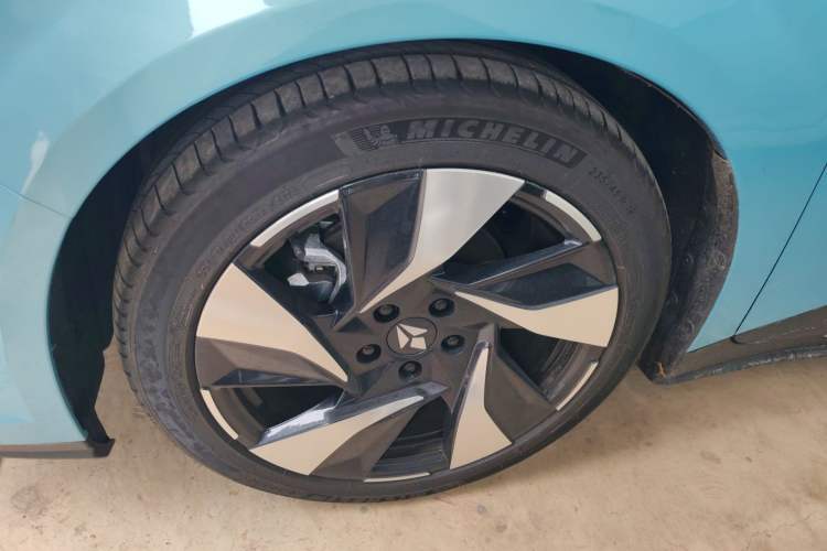 Used Lingxi L 2024 Player No. 1 Edition Left Front Wheel Hub