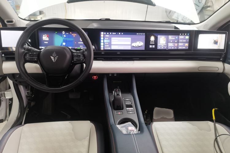Used Lingxi L 2024 Player No. 1 Edition Center Console