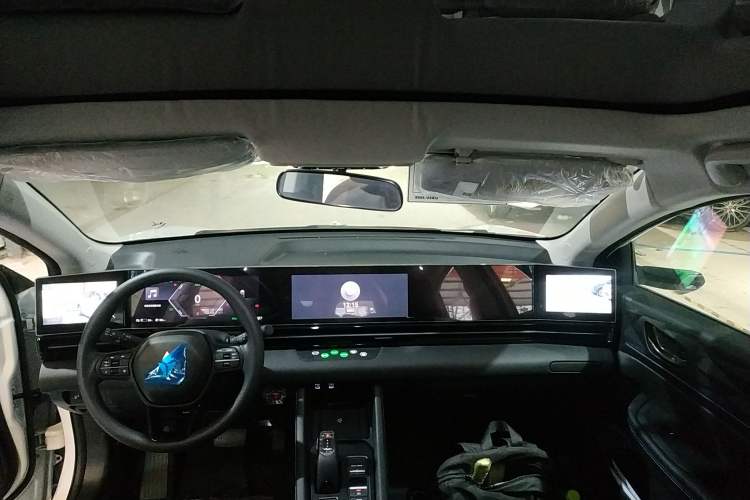 Used Lingxi L 2024 Player No. 1 Edition Center Console