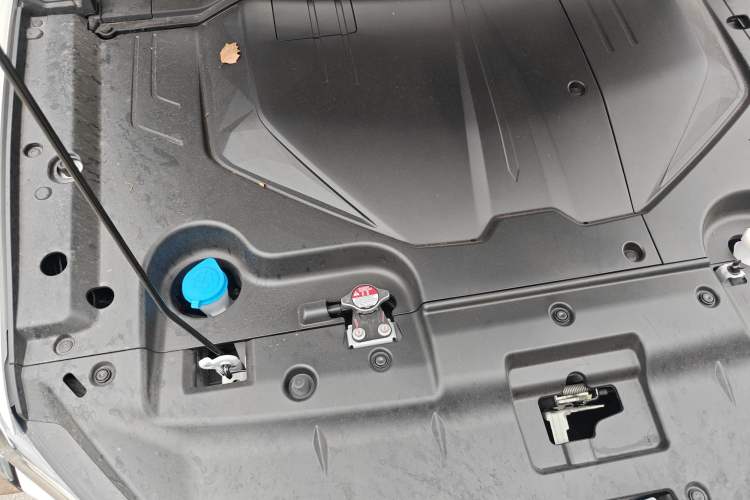 Used Lingxi L 2024 Player No. 1 Edition Engine Bay Right