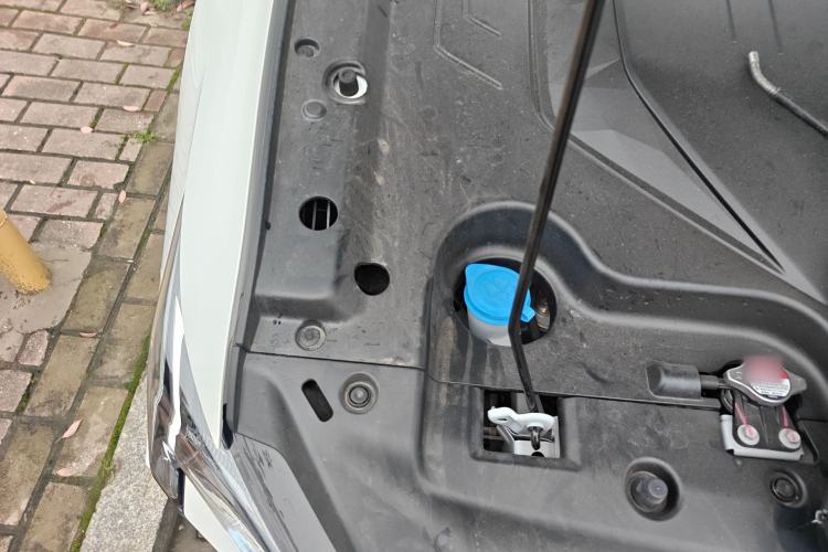 Used Lingxi L 2024 Player No. 1 Edition Engine Bay Right
