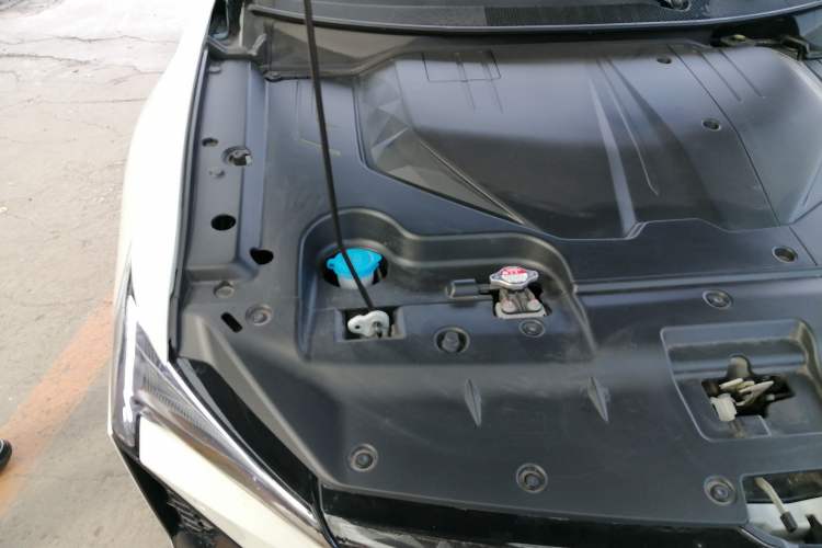 Used Lingxi L 2024 Player No. 1 Edition Engine Bay Right