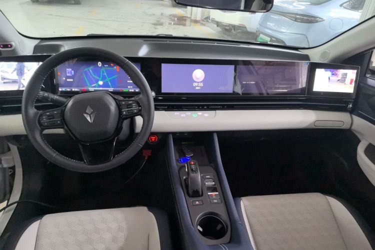 Used Lingxi L 2024 Player No. 1 Edition Interior 3