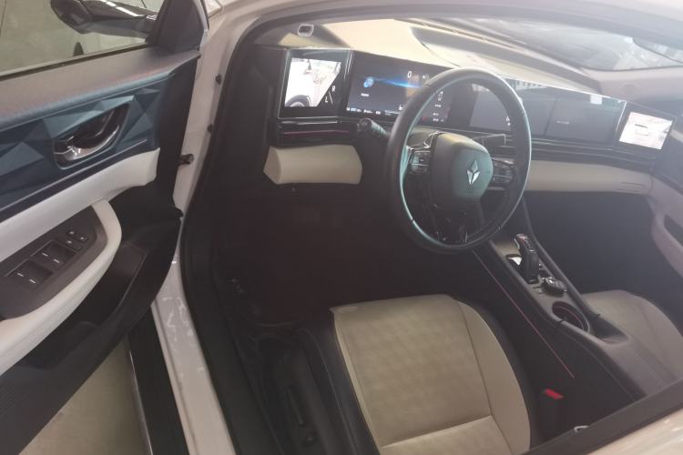 Used Lingxi L 2024 Player No. 1 Edition Interior 3