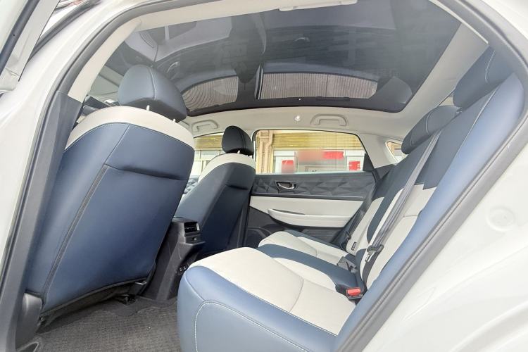 Used Lingxi L 2024 Player No. 1 Edition Interior 5