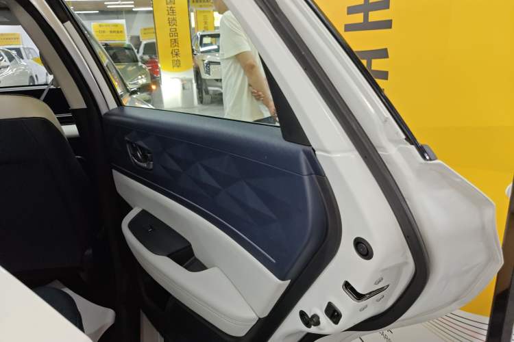 Used Lingxi L 2024 Player No. 1 Edition Interior 6