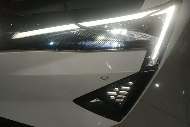 Used Lingxi L 2024 Player No. 1 Edition Left Front Headlight