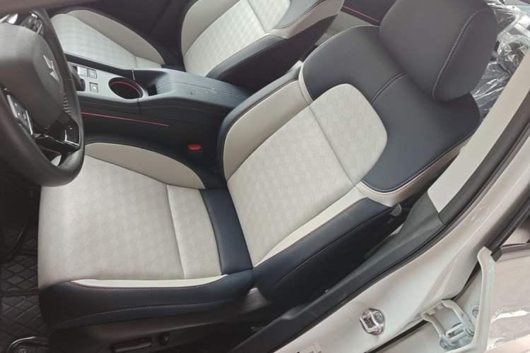 Used Lingxi L 2024 Player No. 1 Edition Left Front Seat
