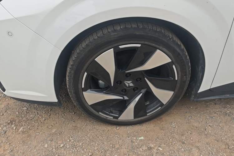 Used Lingxi L 2024 Player No. 1 Edition Left Front Wheel Hub