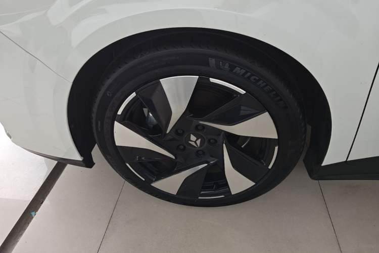 Used Lingxi L 2024 Player No. 1 Edition Left Front Wheel Hub