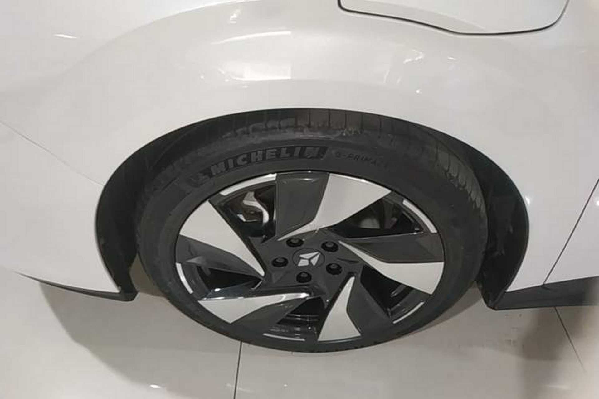 Used Lingxi L 2024 Player No. 1 Edition Left Front Wheel Hub