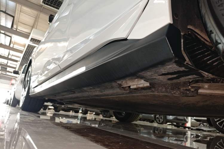 Used Lingxi L 2024 Player No. 1 Edition Left Side Sill