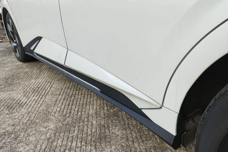 Used Lingxi L 2024 Player No. 1 Edition Left Side Sill