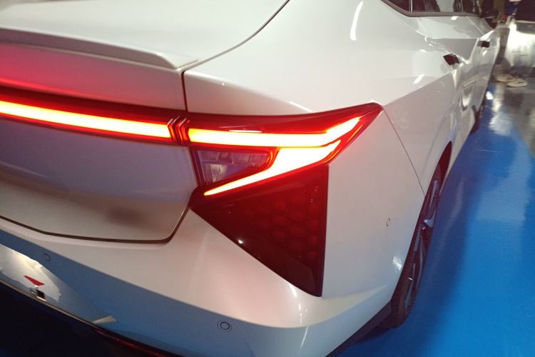 Used Lingxi L 2024 Player No. 1 Edition Right Rear Taillight